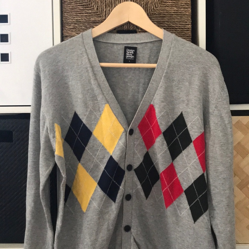 Graniph Buttoned V neck cardigan